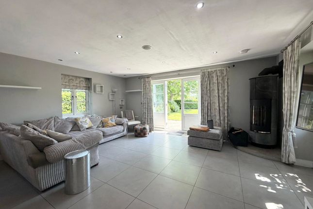 Chestnut Green Cottage,, Racefield Close, Kent photo 2