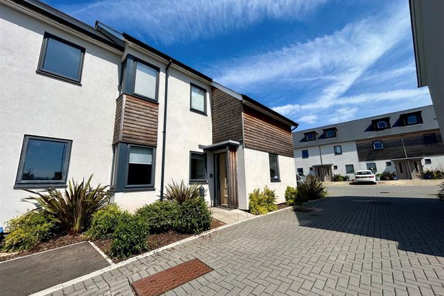 Thumbnail Flat to rent in White Hart Mews, Caldicot