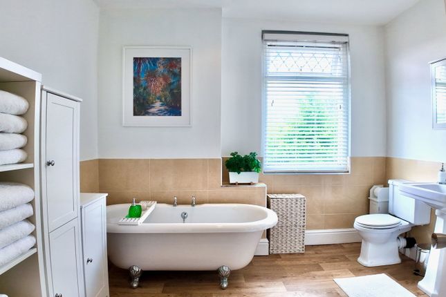 Rhymney Villa, Commercial Street, Blackwood photo 4