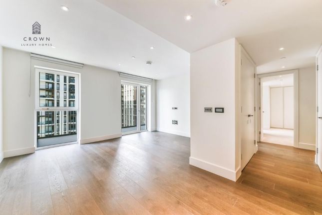 Flat to rent in Cascade Way, London