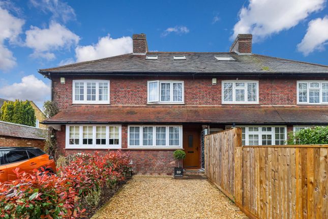 Terraced house for sale in Shepherds Lane, Beaconsfield