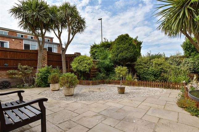 Condor Mews Wick, Littlehampton photo 2