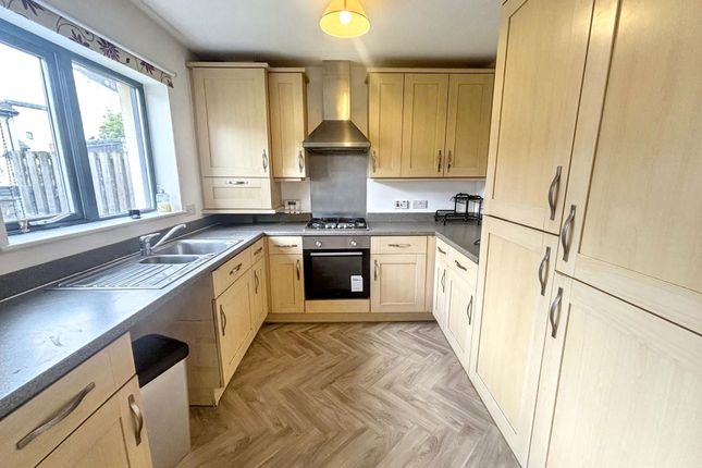 27, Hursley Walk, Newcastle upon Tyne photo 4