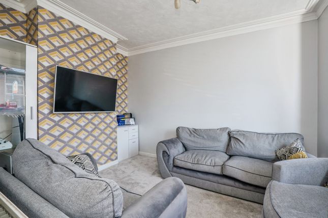 33, Portchester Road, Hampshire photo 4