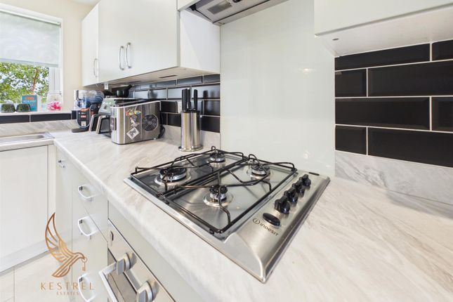 17, Sandygate Lane, Pontefract photo 4