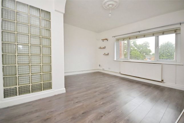 212a, High Street, Essex photo 2