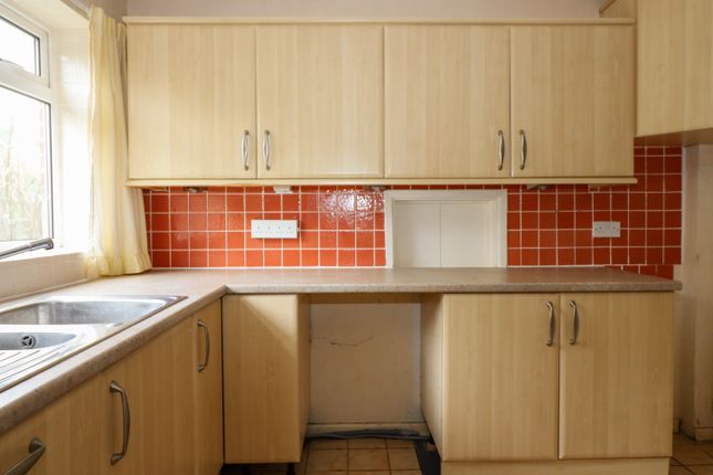 3, Lime Road, Alresford photo 4