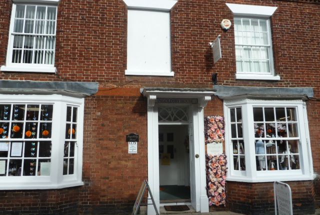 Office to let in High Street, Petersfield