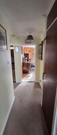 Two Bedroom Detached Bungalow, Mercury Drapery Common, Glemsford photo 3