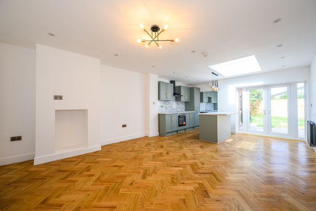 5 Gerosa Avenue, Warrington photo 2