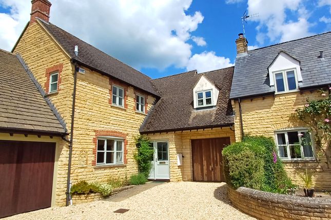 Thumbnail Detached house for sale in West Street, Kingham