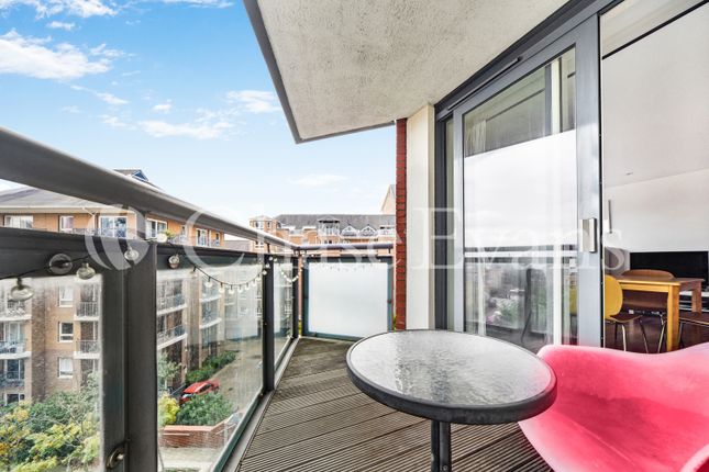 Flat for sale in Orion Point, The Odyssey, Canary Wharf