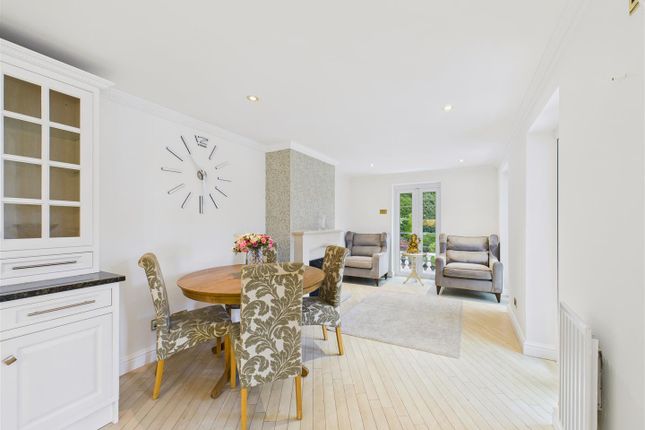Elm Green, 381, Beverley Road, Anlaby photo 4