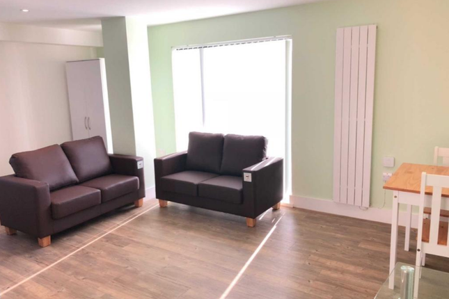 Apartment 201, Cardinal Court, Oldham photo 5