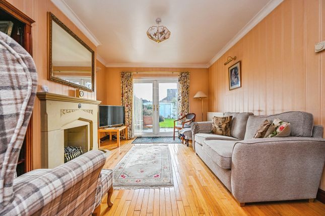 17, Millcroft, Merseyside photo 3