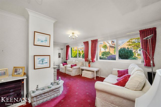 27, Harridge Avenue, Rochdale photo 2