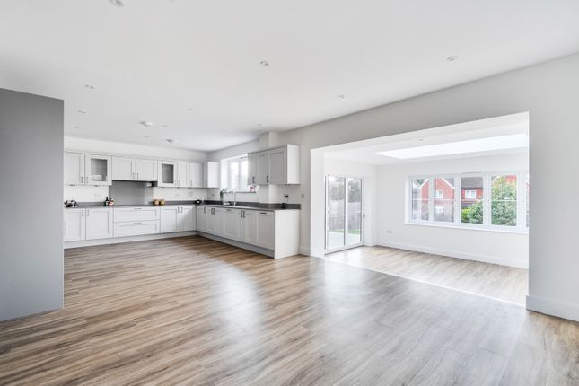 Firsdown,, Leatherhead Road, Bookham photo 3