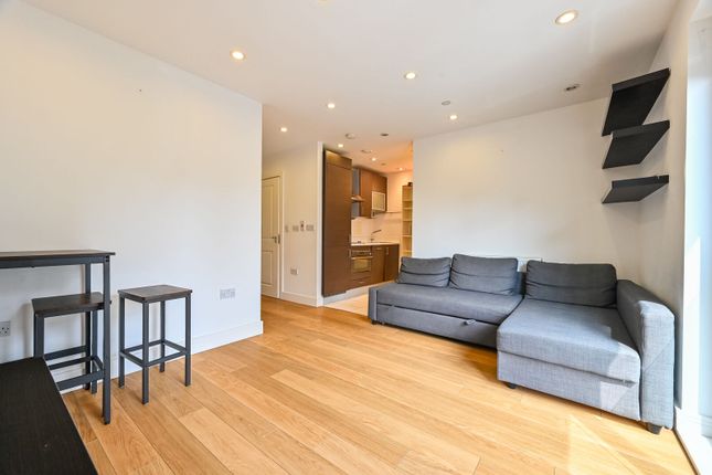 Christian Street, Shadwell photo 3