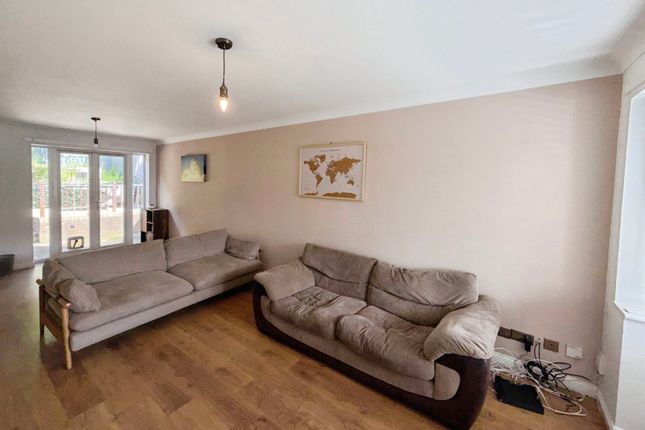 51, Mowlam Drive, Durham photo 2