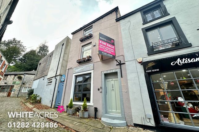 Thumbnail Retail premises for sale in 18 Castlegate, Clitheroe