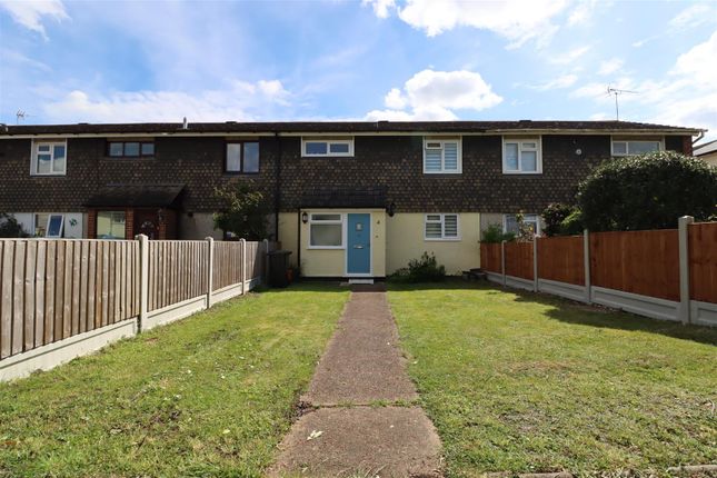 Thumbnail Terraced house for sale in Lapwing Road, Wickford