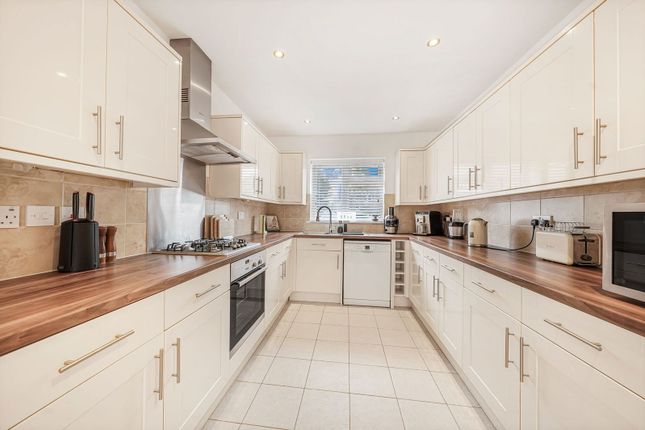 78, Whitehills Road, Loughton photo 3
