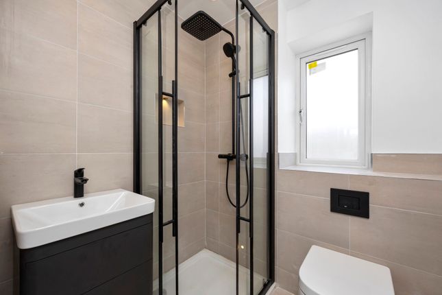 Bedroom 1 En-Suite