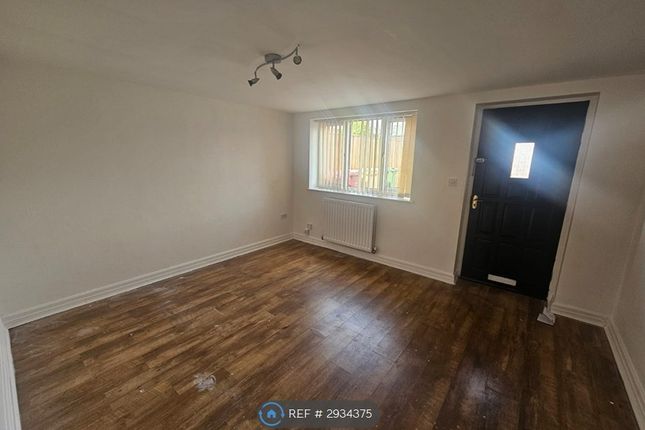 Holly House, Fletcher St Little Lever, Bolton photo 2