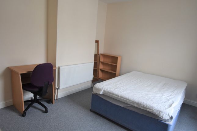 13, Lawson Road, Southsea photo 4