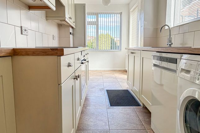 40 Woodburn Boulevard, Wirral photo 3