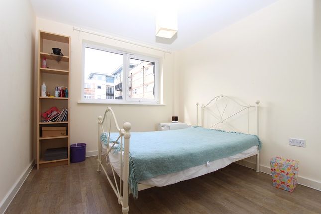 Flat 52, 12, Skerne Road, Kingston Upon Thames photo 4