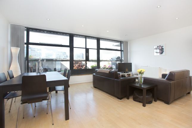 2 bed property for sale in Commercial Street, London E1
