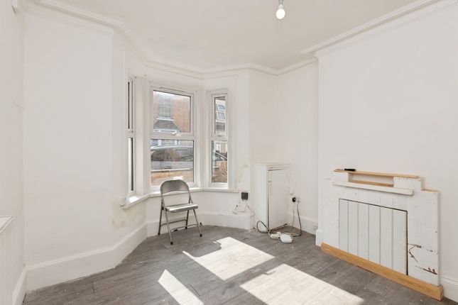32, Clement Street, Gloucestershire photo 4
