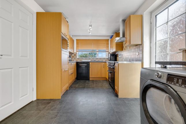16, Kirkstone Way, Brierley Hill photo 4