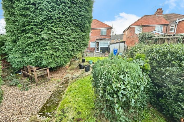 32, Crookesbroom Lane, Doncaster photo 3