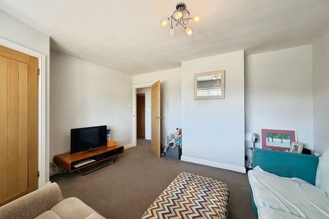 2, Gaydon Road, Southam photo 2