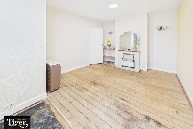 19, Kinross Crescent, Blackpool photo 3