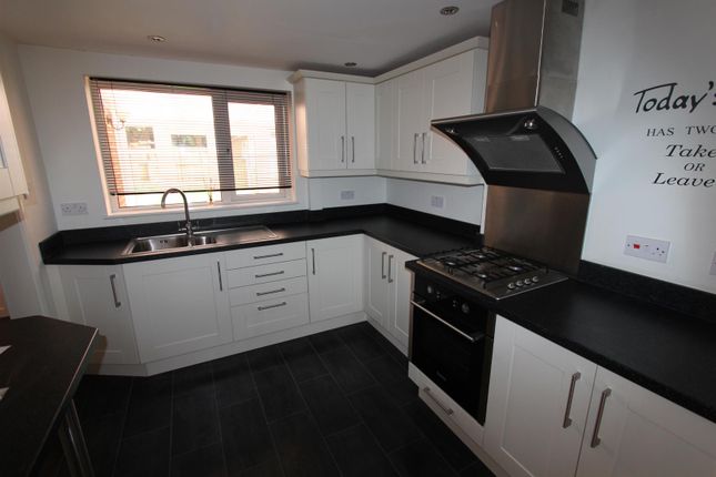 Town house to rent in Cartwright Drive, Leicester