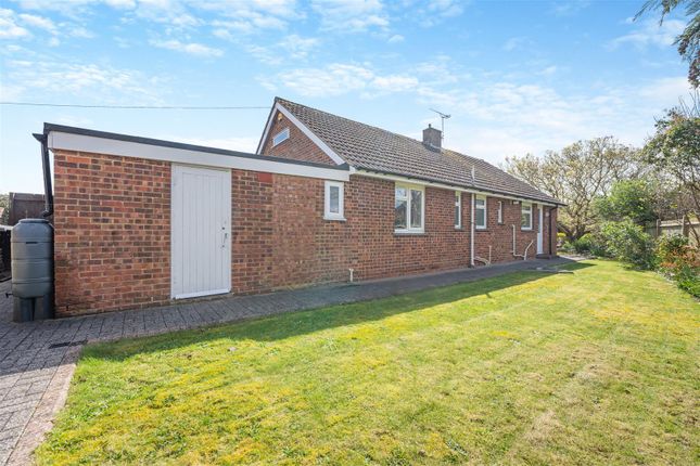 Bungalow for sale in Walnut Tree Lane, Loose, Maidstone