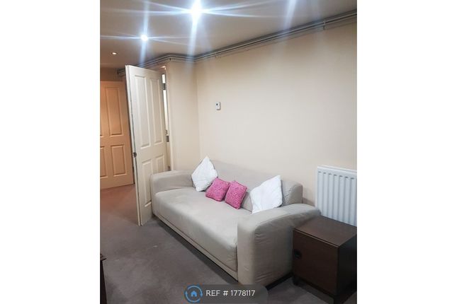 Flat to rent in The Picture House, Reading