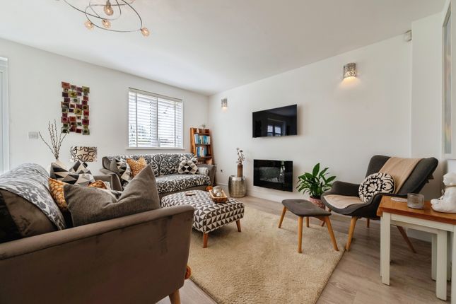 7, Jubilee Close, Padstow photo 3