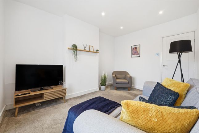 11B, Mutton Lane, Potters Bar photo 3