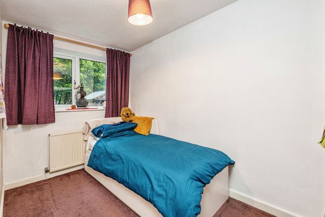 Flat for sale in Fartown, Pudsey
