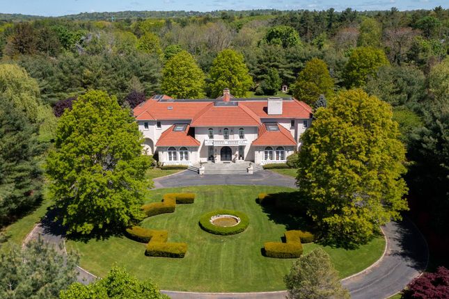 Equestrian property for sale in 23 Old Westbury Road, Old Westbury, New York, 11568, Usa