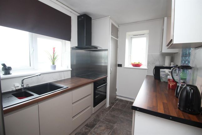 Trelawney Estate, 175, Paragon Road, London photo 4