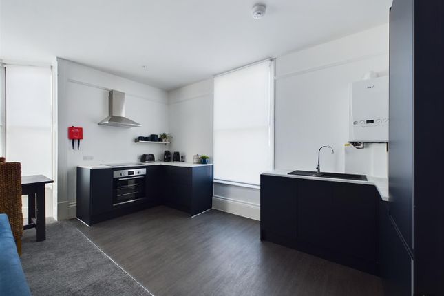 Flat to rent in St. Davids Hill, Exeter