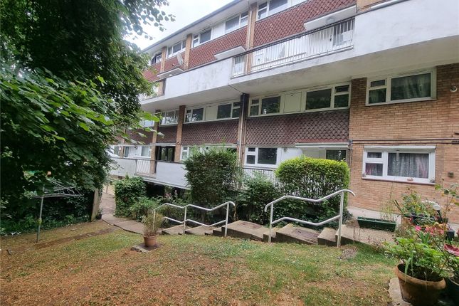 Room to rent in Templewood House, Colesmead Road, Redhill, Surrey
