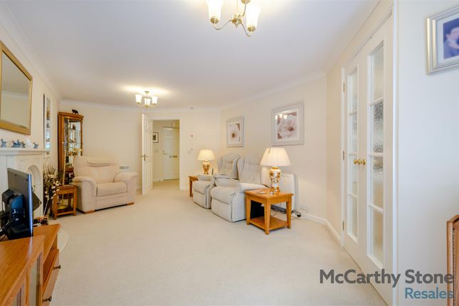 19 St Rumbolds Court, Buckingham Road, Brackley photo 3