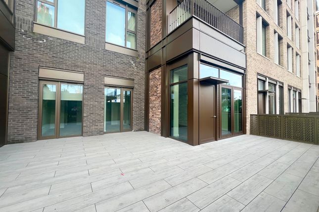 Flat to rent in King's Road Park, Fulham