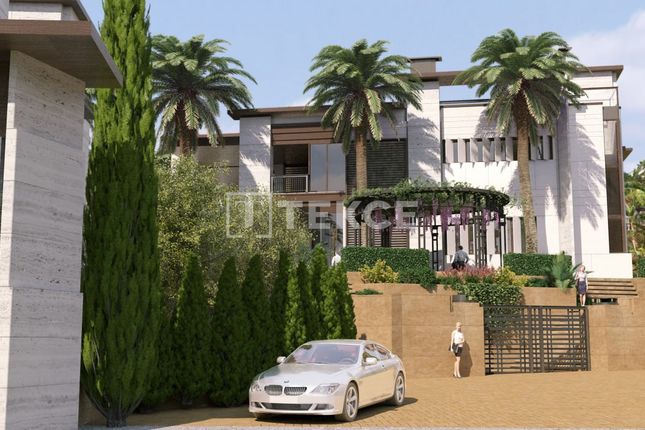 Detached house for sale in Puerto Banús, Marbella, Málaga, Spain